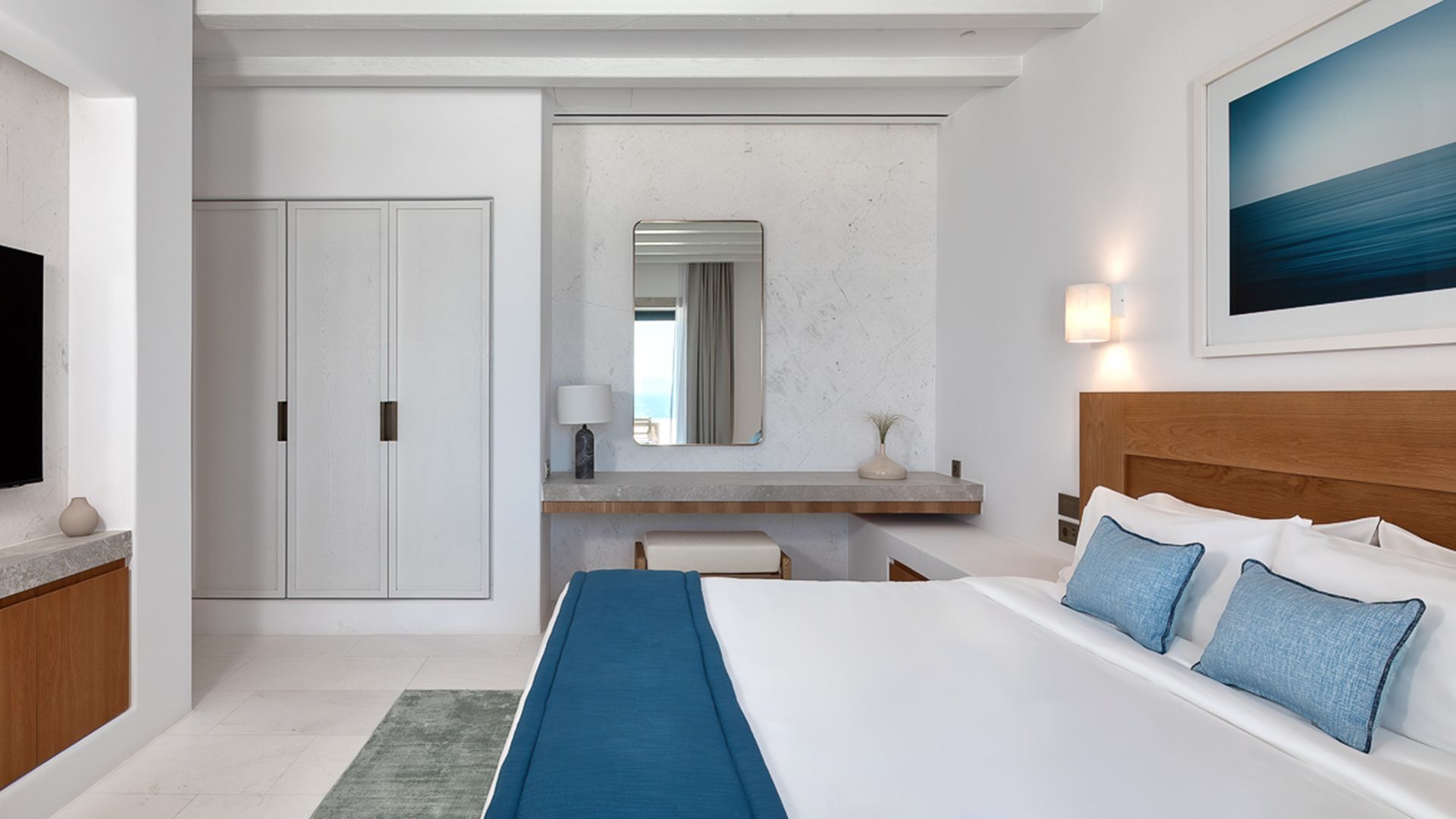 Μελέτη & Κατασκευή 61 Πολυτελών Σουιτών, Καμάρι, Σαντορίνη