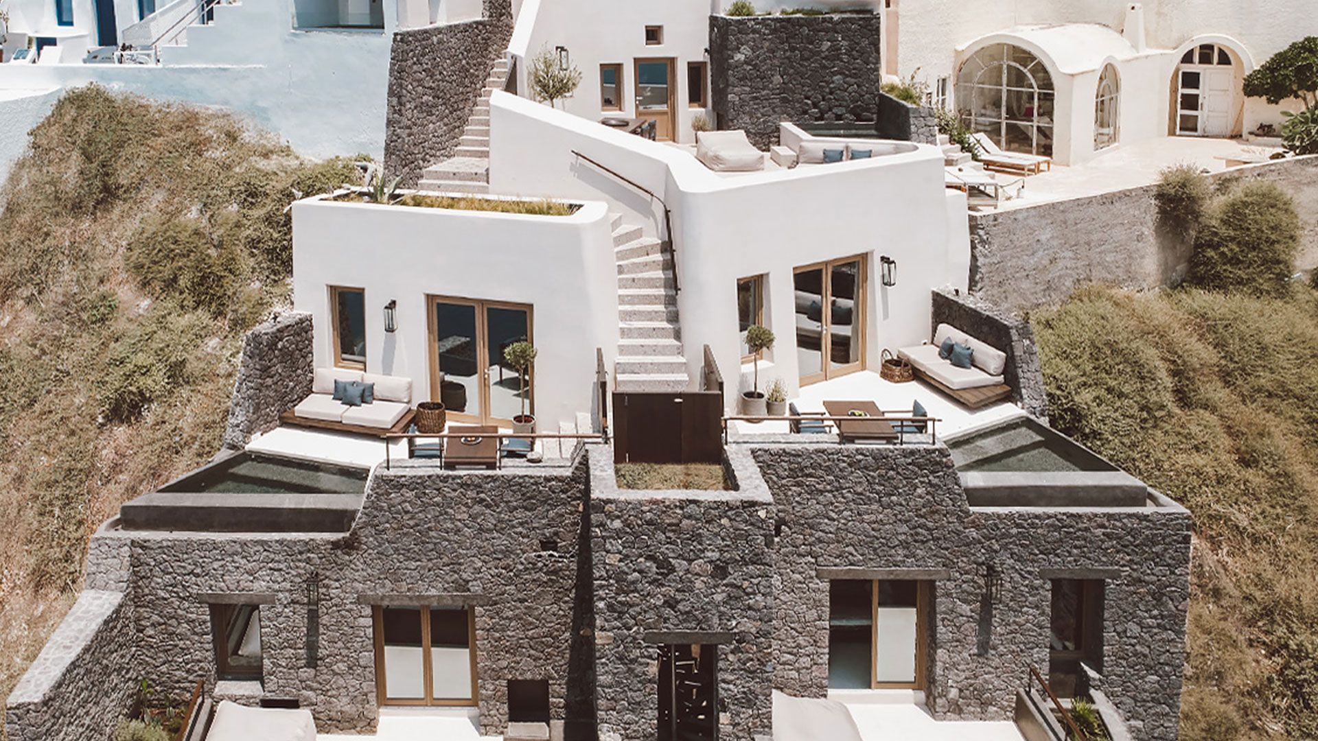 Κατασκευή 3 Πολυτελών Ιδιωτικών Βιλών, Ημεροβίγλι, Σαντορίνη