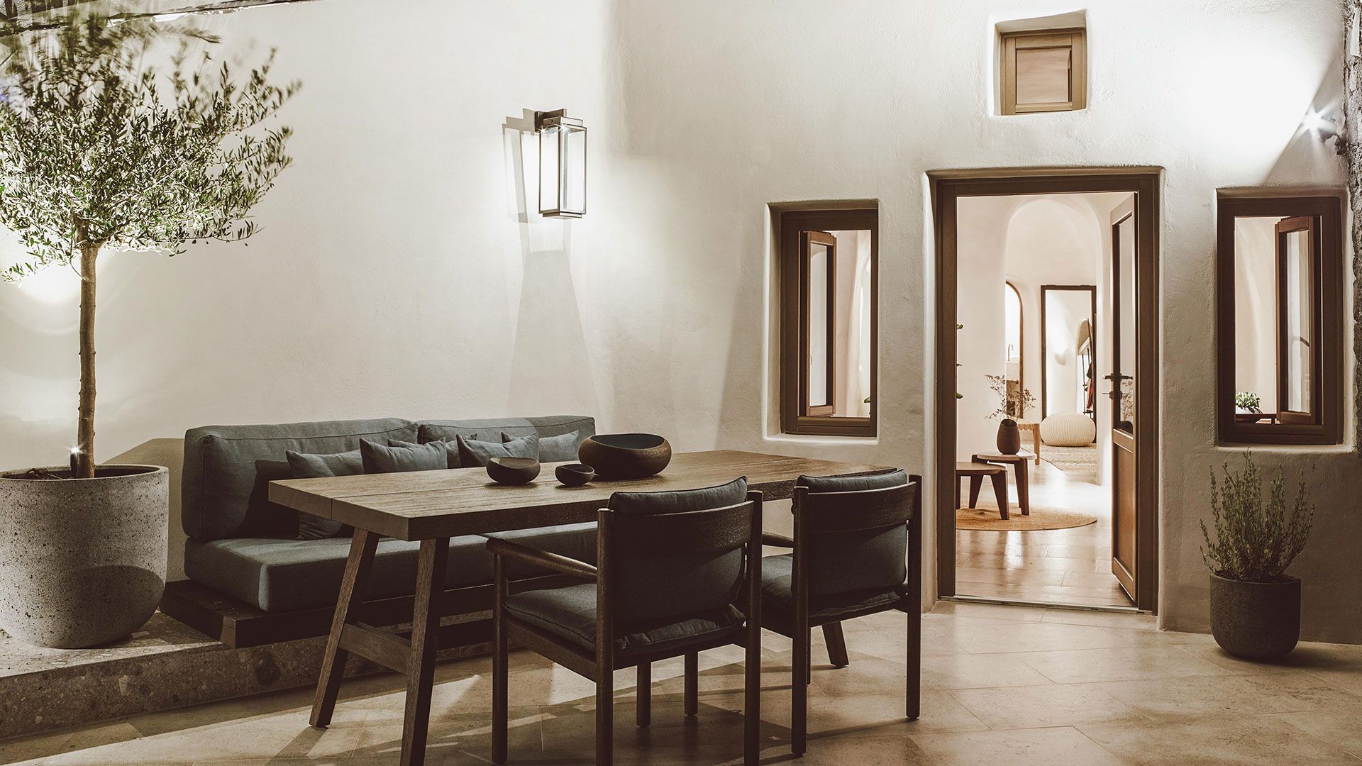 Κατασκευή 3 Πολυτελών Ιδιωτικών Βιλών, Ημεροβίγλι, Σαντορίνη